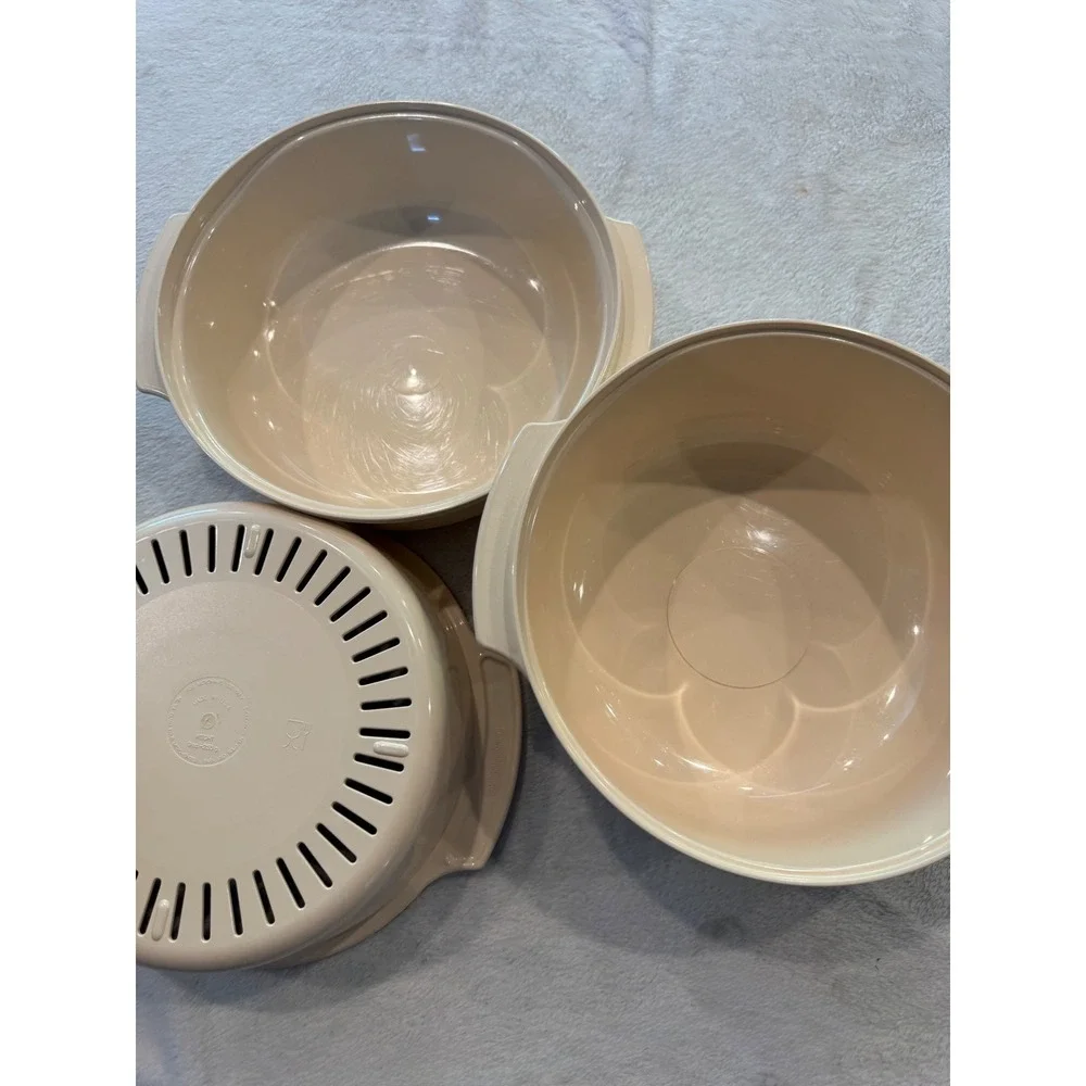 Tupperware Ultra 21 Set 4pc 3Qt 1.75Qt Microwave‎ Dishes Steamer Lid Almond USA